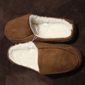 ☆ Cozy Comfortable Slippers for Indoors or Outdoors